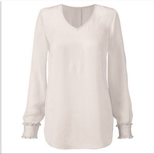 NWOT CAbi long sleeve Blouse off white style 3768